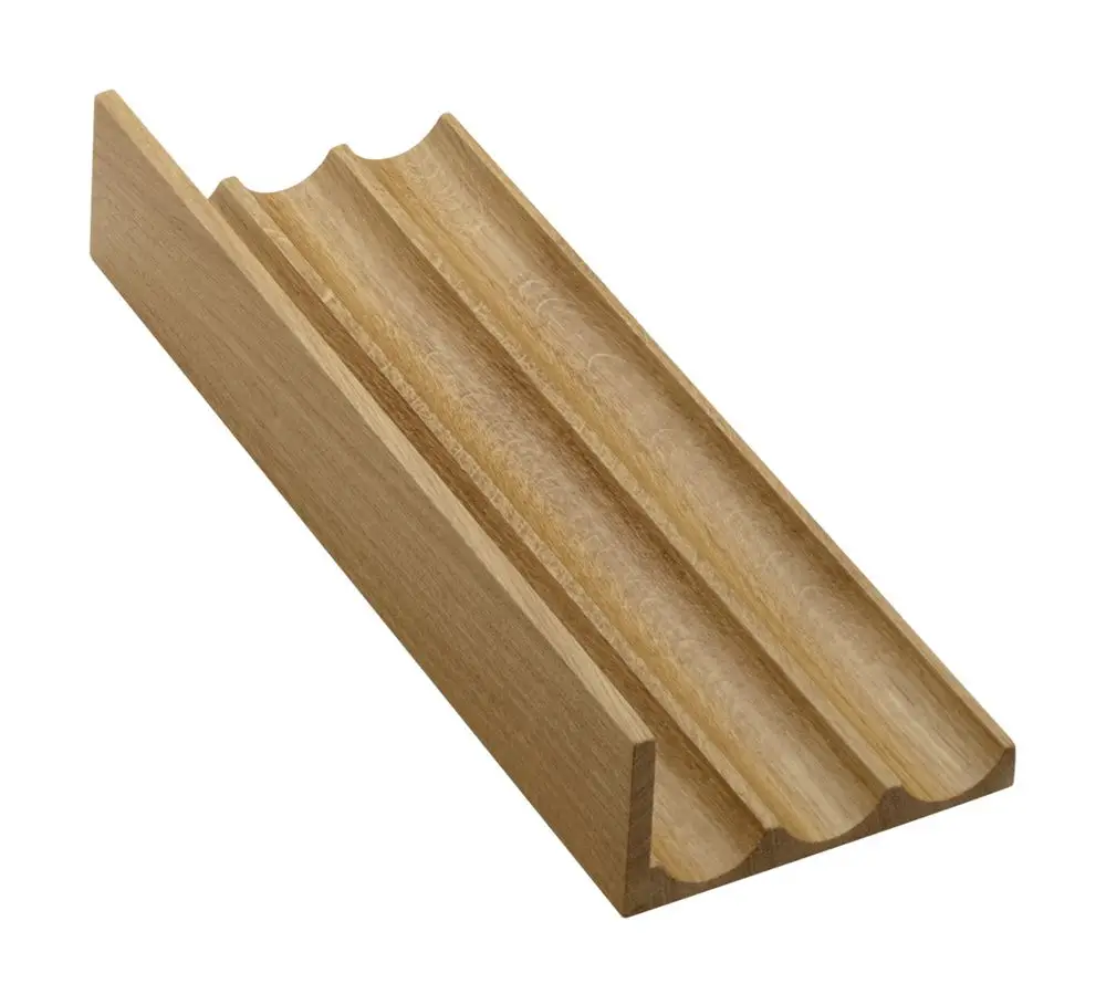 Schubladenaufsatz aus Holz mit drei Vertiefungen, geeignet zur Organisation von Utensilien. Produkt von Hansgrohe, gefertigt aus Eiche in natürlicher Optik.